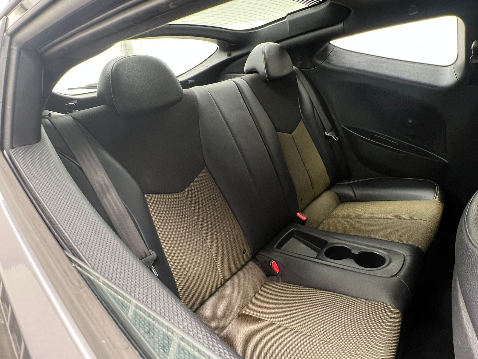 Thumbnail: 2016 Hyundai Veloster - 5