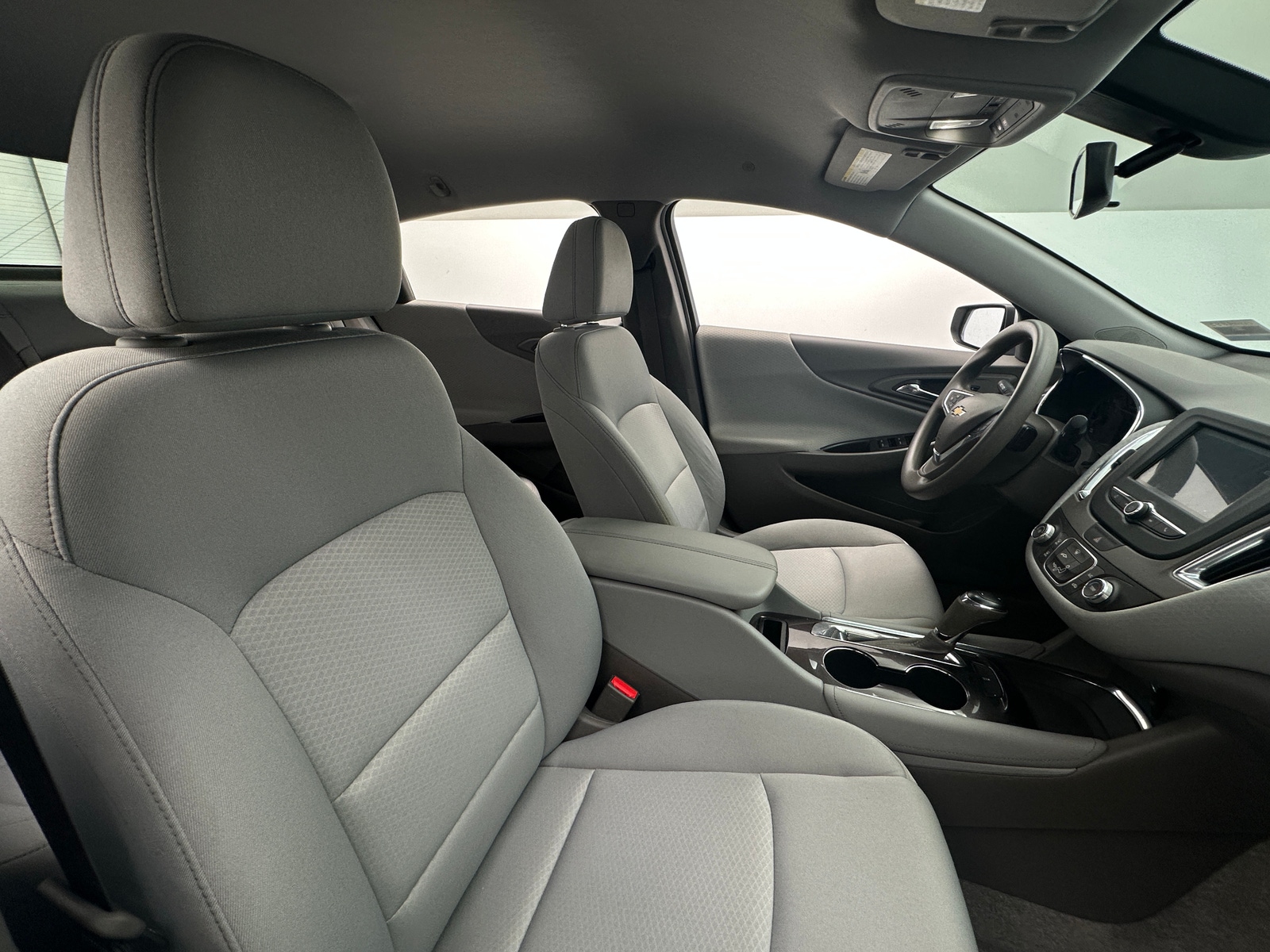 Thumbnail: 2016 Chevrolet Malibu - 2