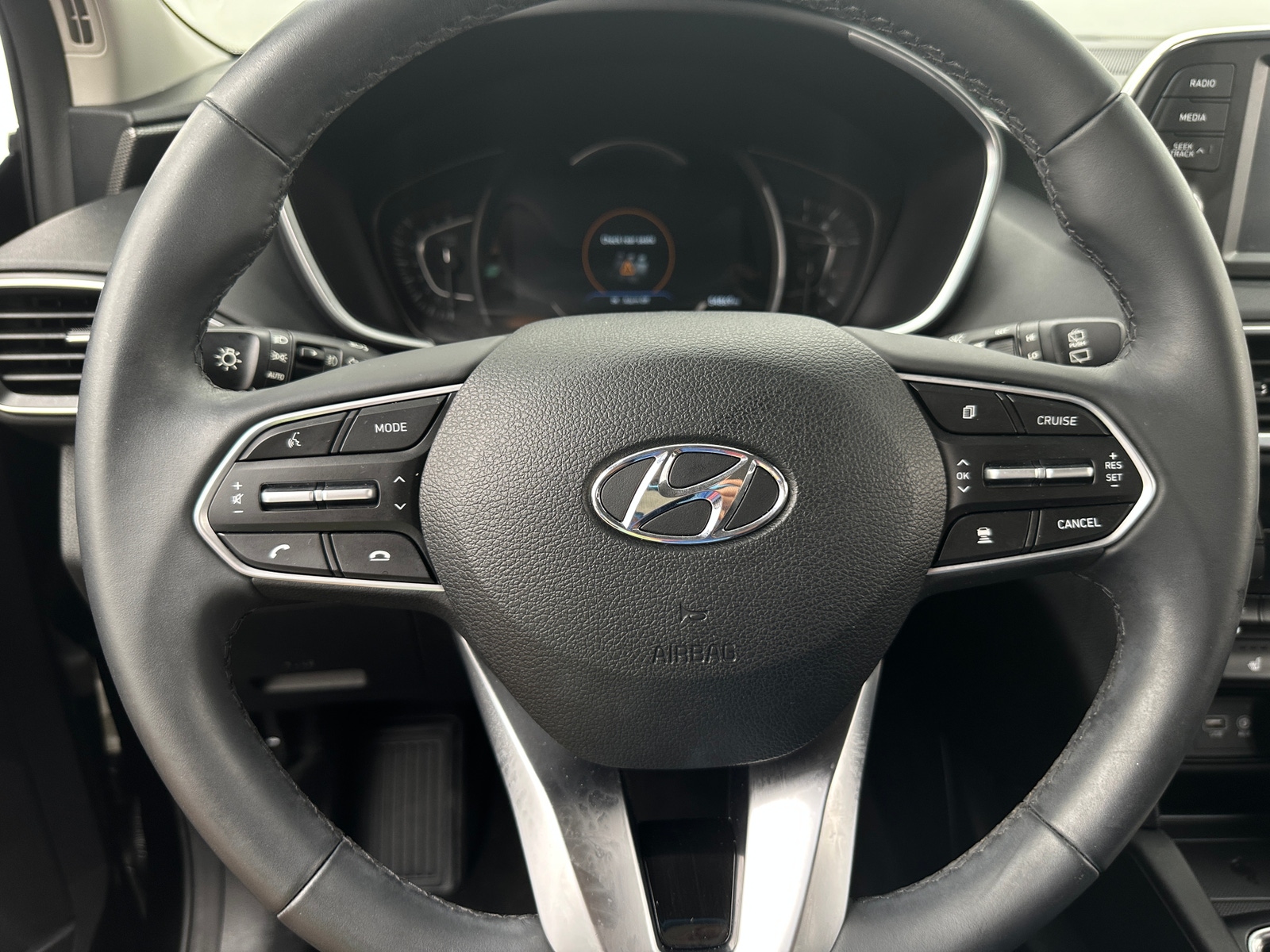 Thumbnail: 2020 Hyundai Santa Fe - 5