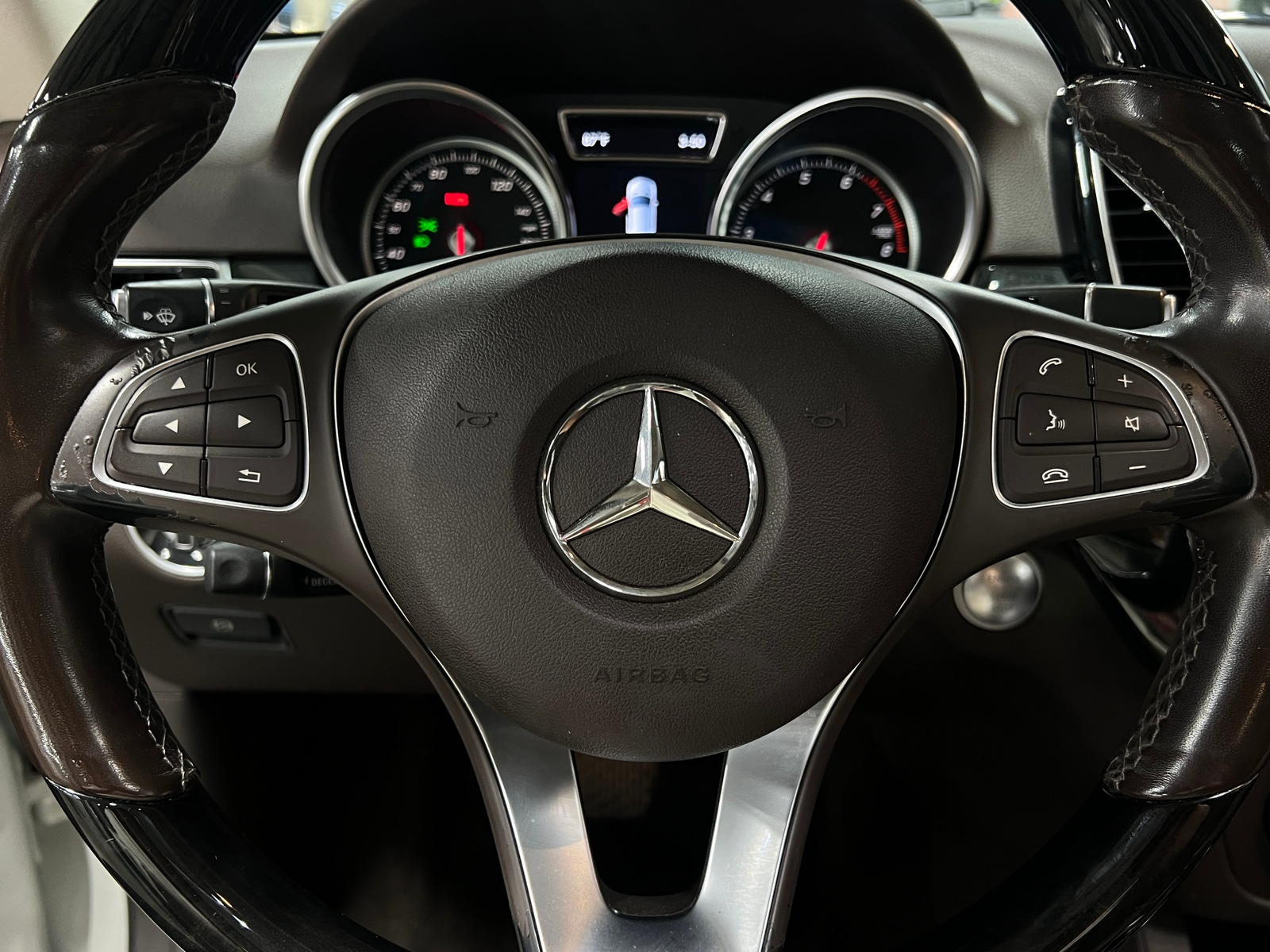 Thumbnail: 2018 Mercedes-Benz GLE - 4