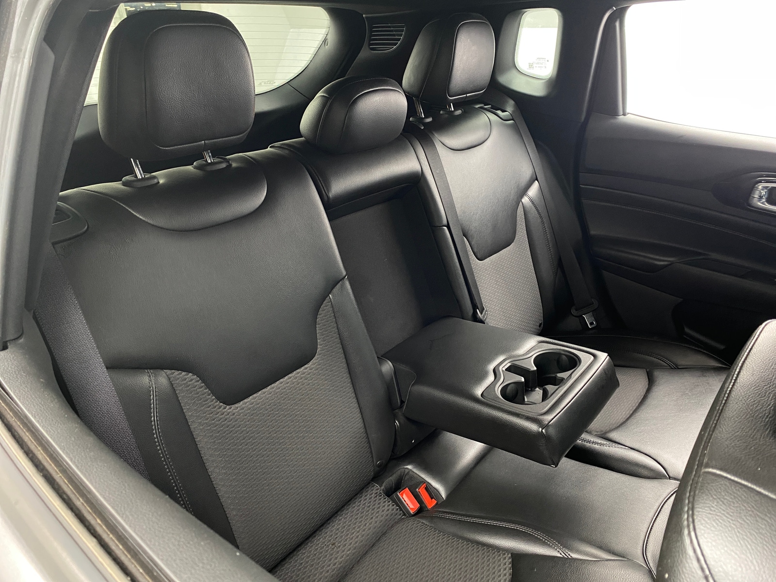 Thumbnail: 2022 Jeep Compass - 6