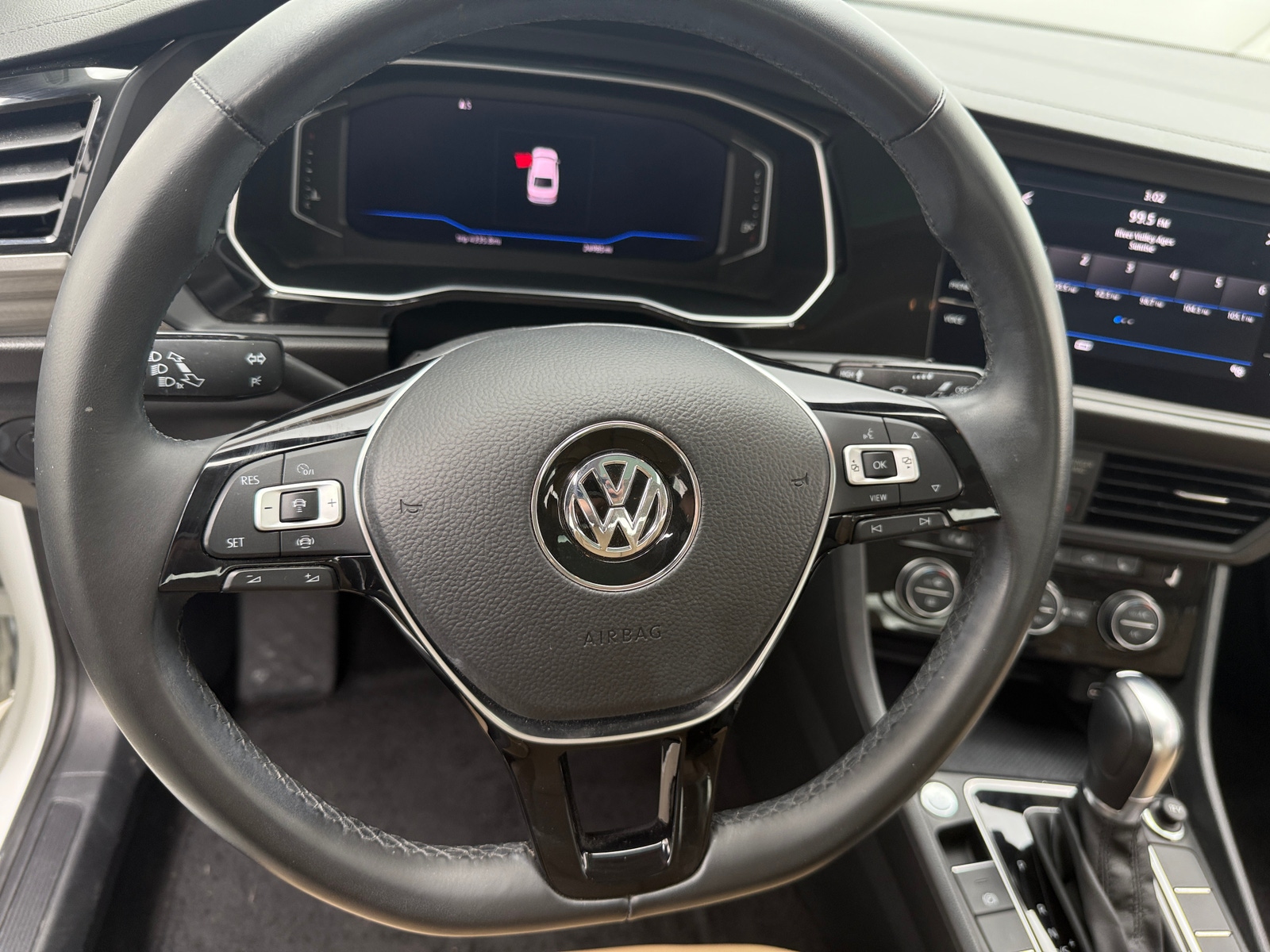 Thumbnail: 2019 Volkswagen Jetta - 4