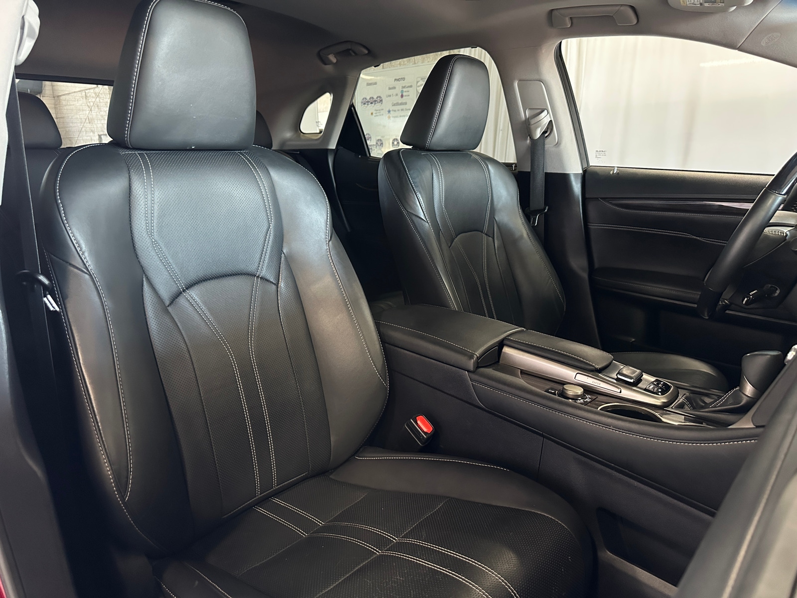Thumbnail: 2018 Lexus RX - 2