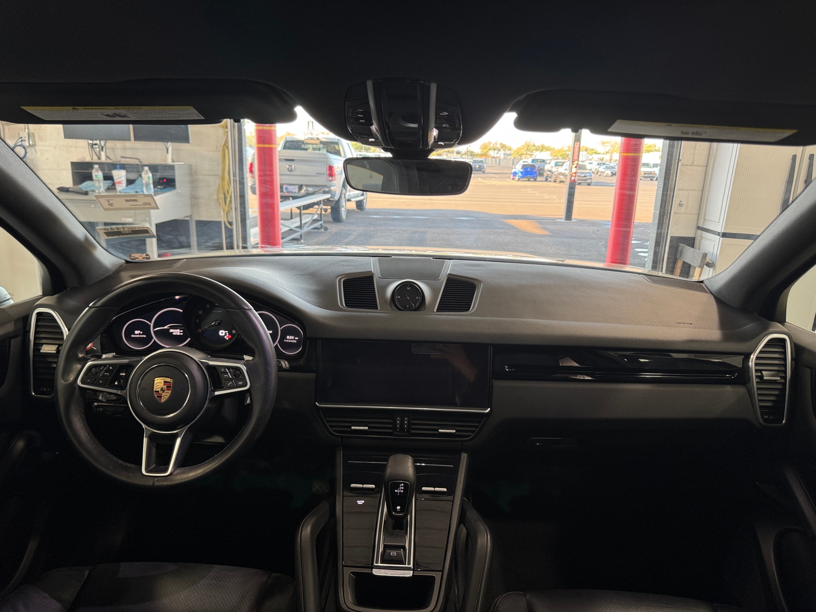 Thumbnail: 2020 Porsche Cayenne - 2