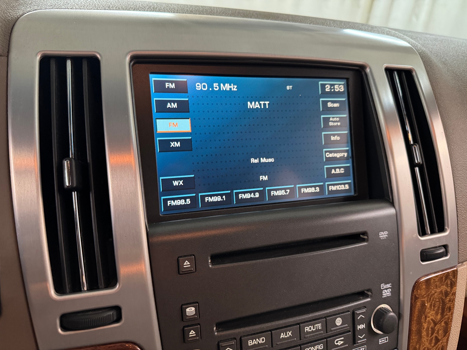 Thumbnail: 2011 Cadillac STS - 3