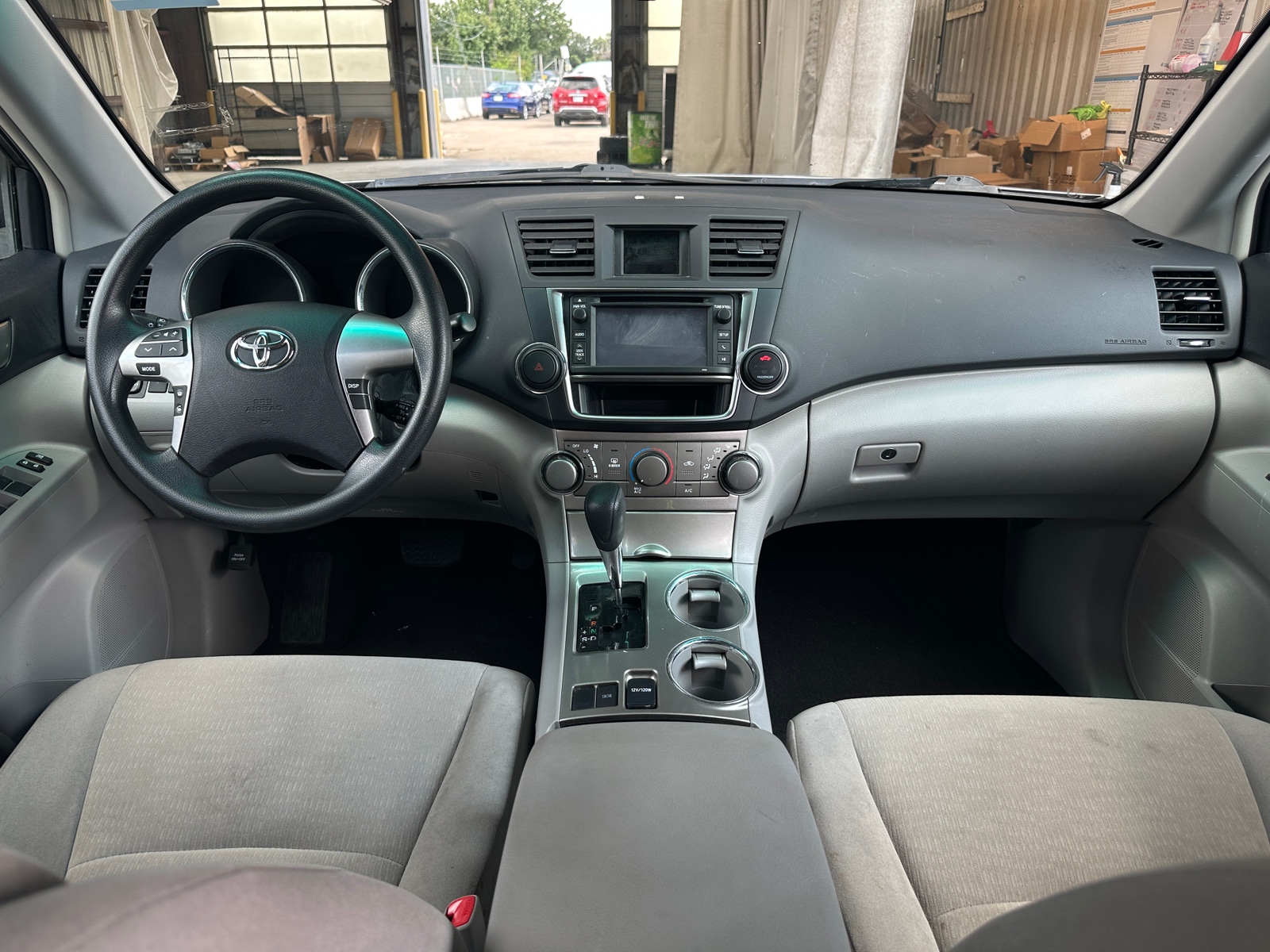Thumbnail: 2013 Toyota Highlander - 3
