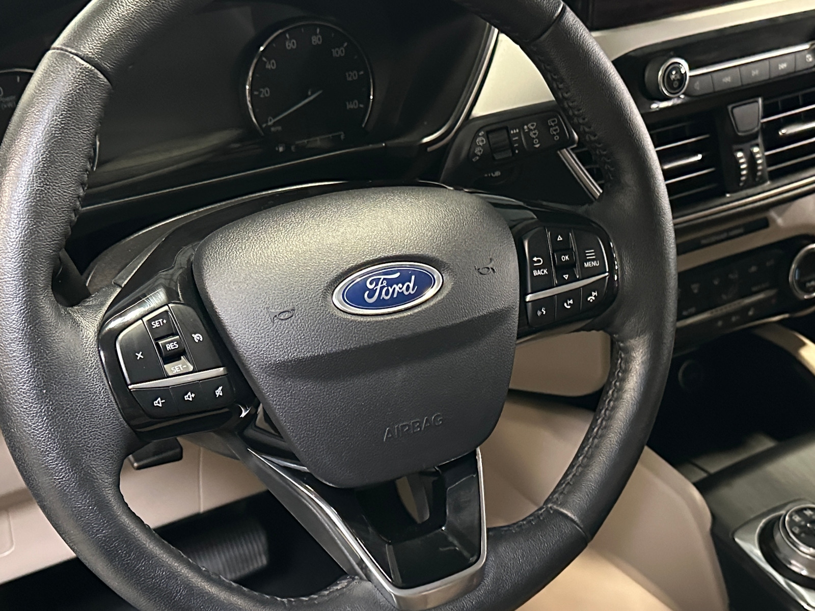 Thumbnail: 2021 Ford Escape - 5