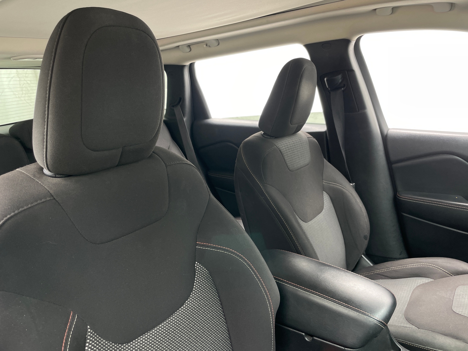 Thumbnail: 2016 Jeep Cherokee - 2