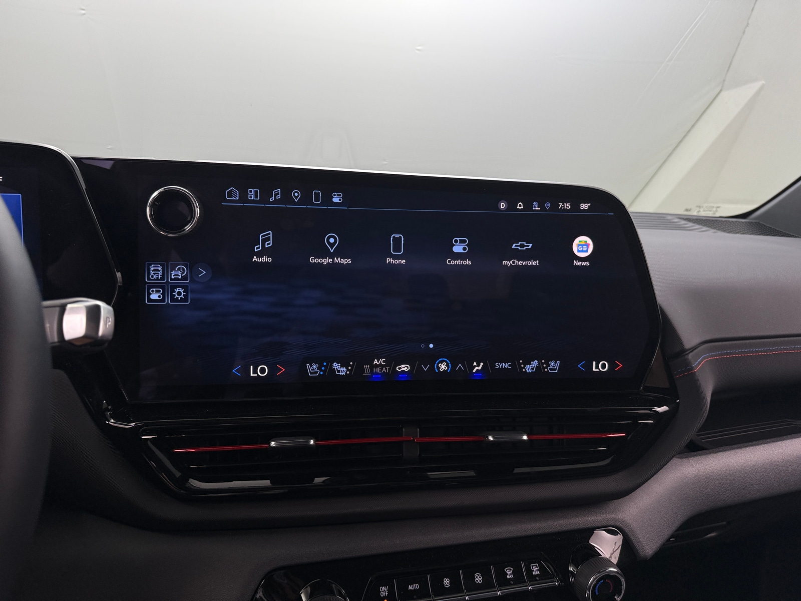 Thumbnail: 2024 Chevrolet Silverado EV - 4