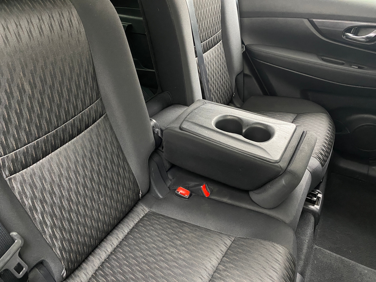 Thumbnail: 2018 Nissan Rogue - 6