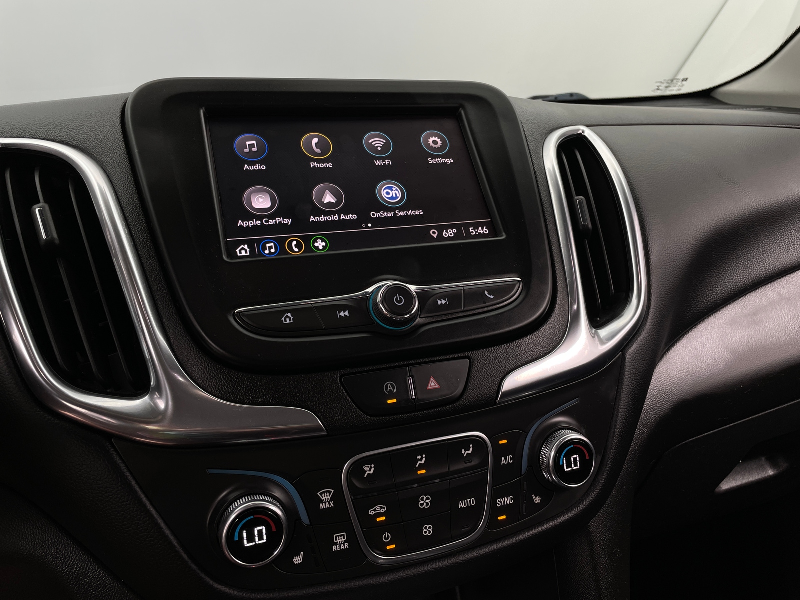 Thumbnail: 2022 Chevrolet Equinox - 4
