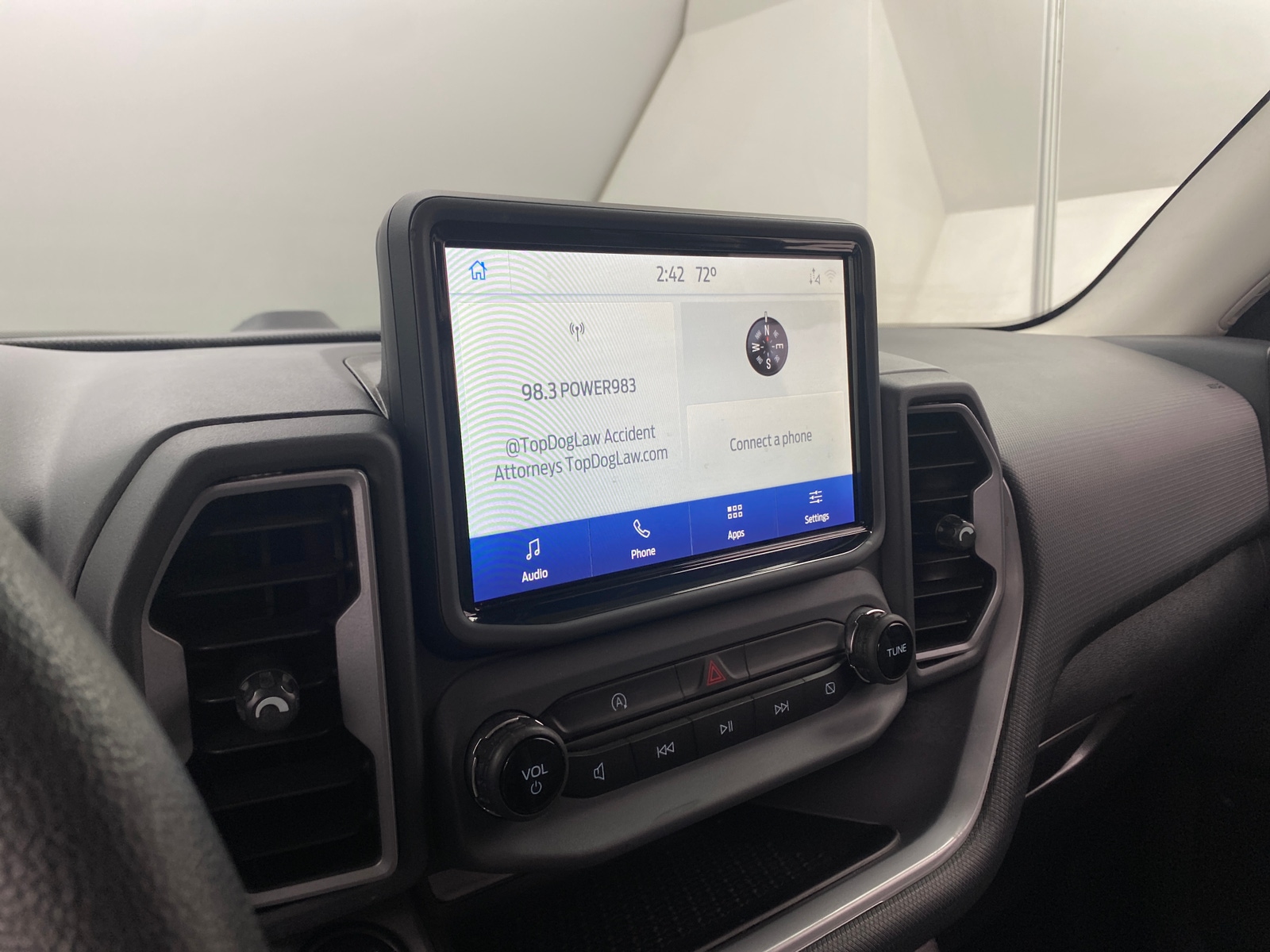 Thumbnail: 2021 Ford Bronco Sport - 4