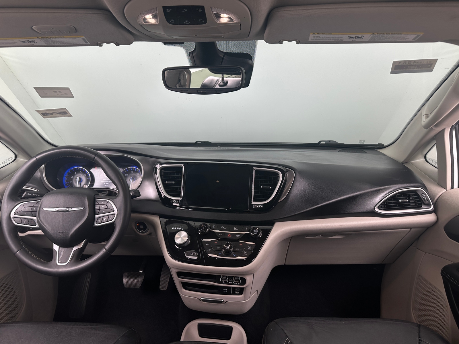 Thumbnail: 2022 Chrysler Pacifica - 2