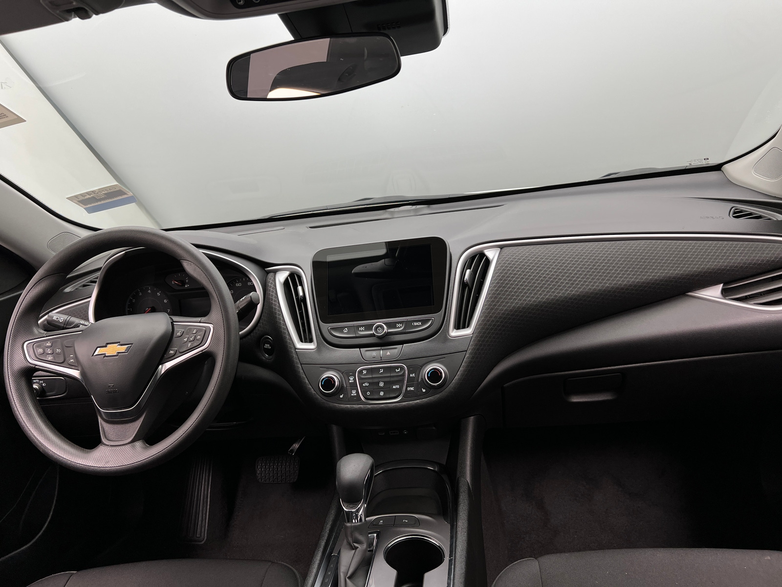 Thumbnail: 2024 Chevrolet Malibu - 3