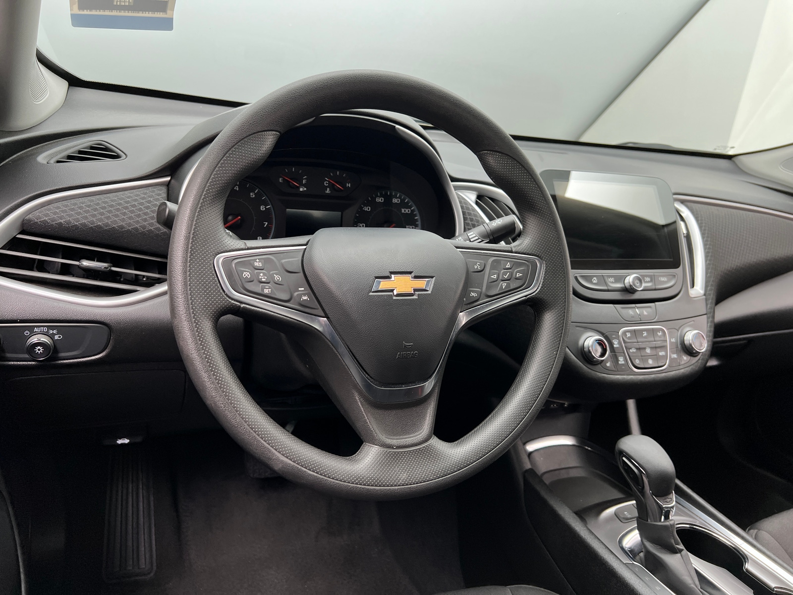 Thumbnail: 2024 Chevrolet Malibu - 5