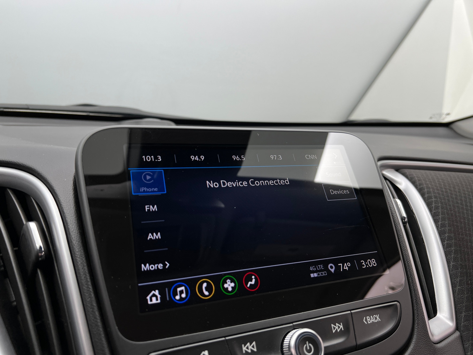 Thumbnail: 2024 Chevrolet Malibu - 4