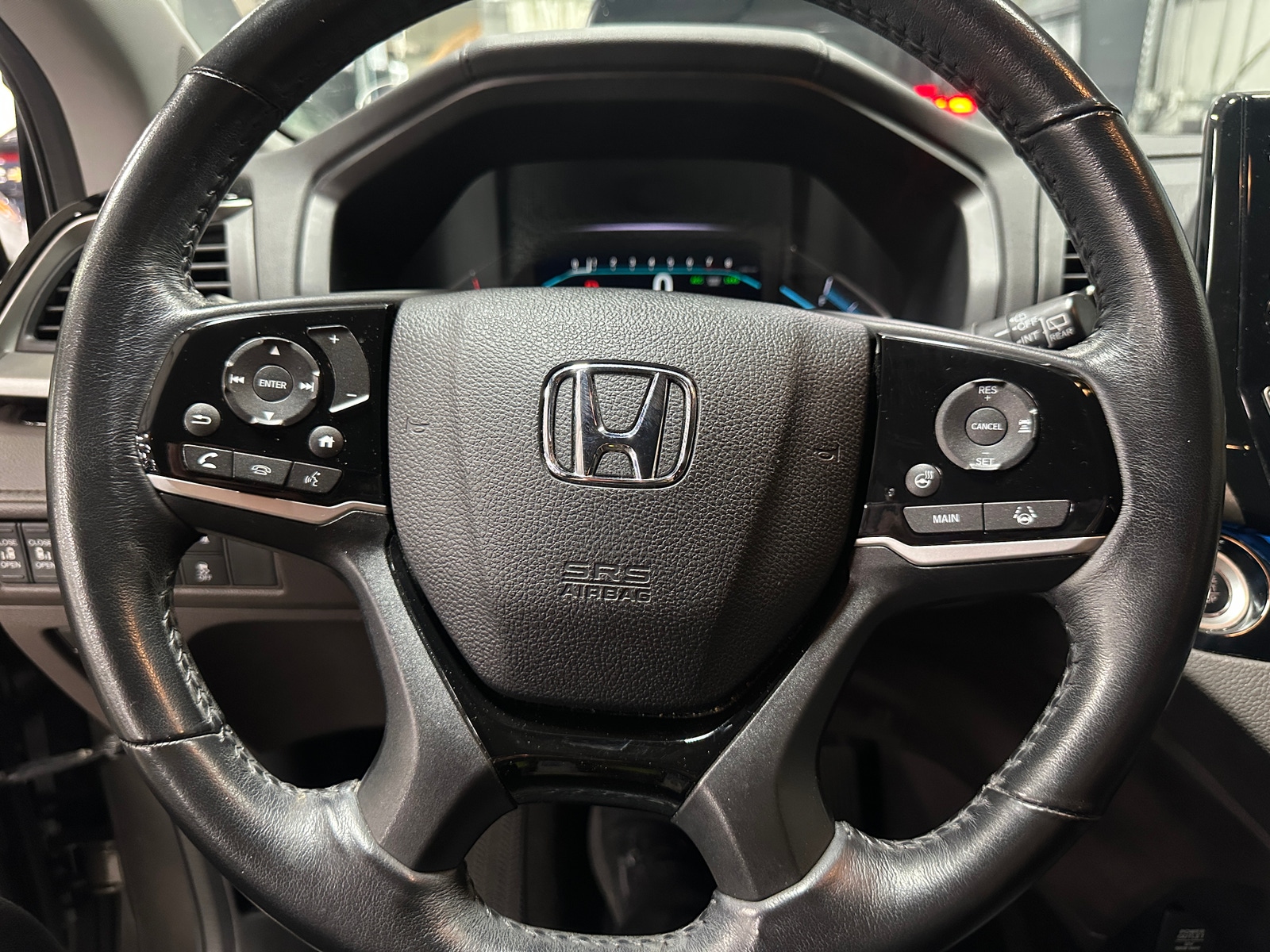 Thumbnail: 2019 Honda Odyssey - 4
