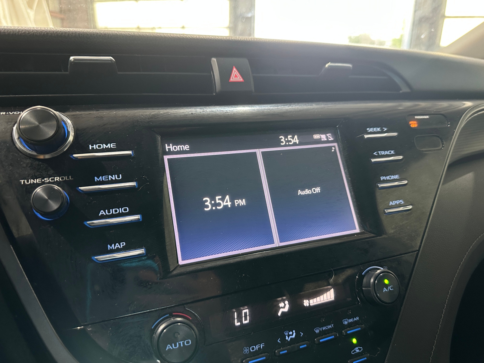 Thumbnail: 2019 Toyota Camry - 4