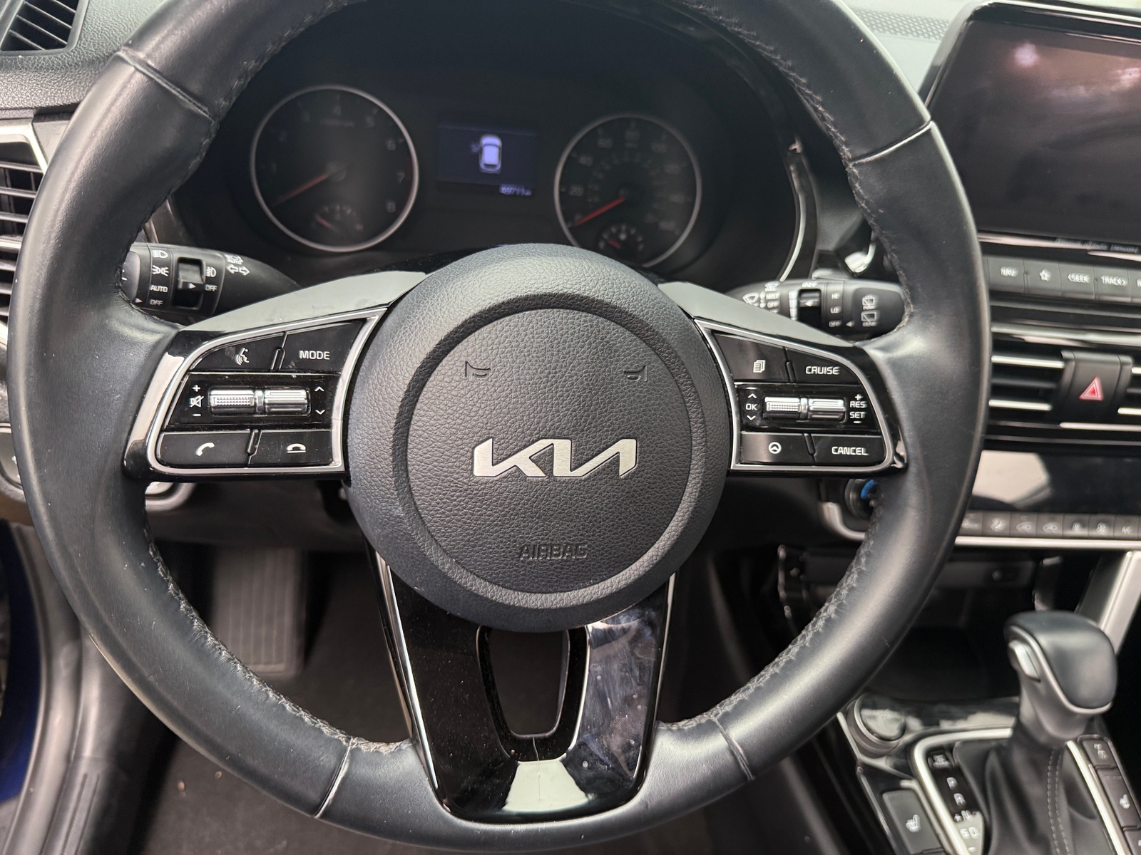 Thumbnail: 2023 Kia Seltos - 4