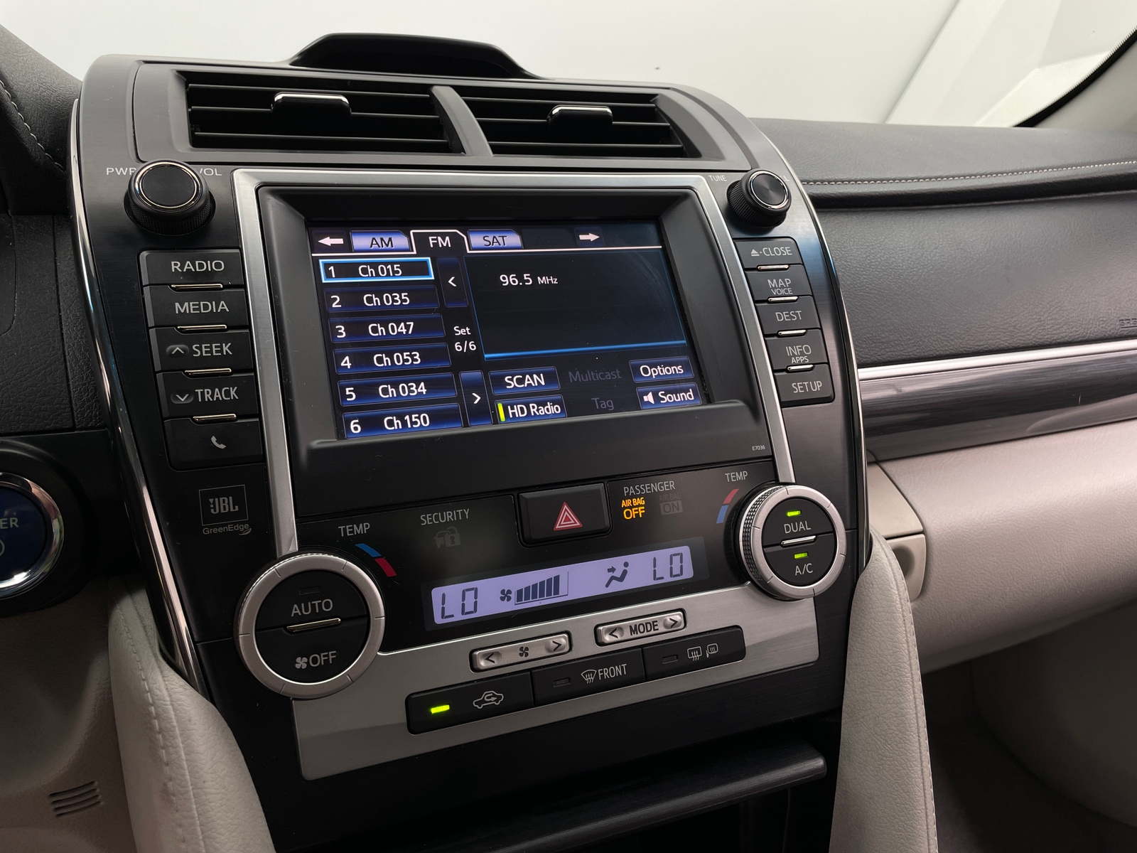 Thumbnail: 2013 Toyota Camry - 4