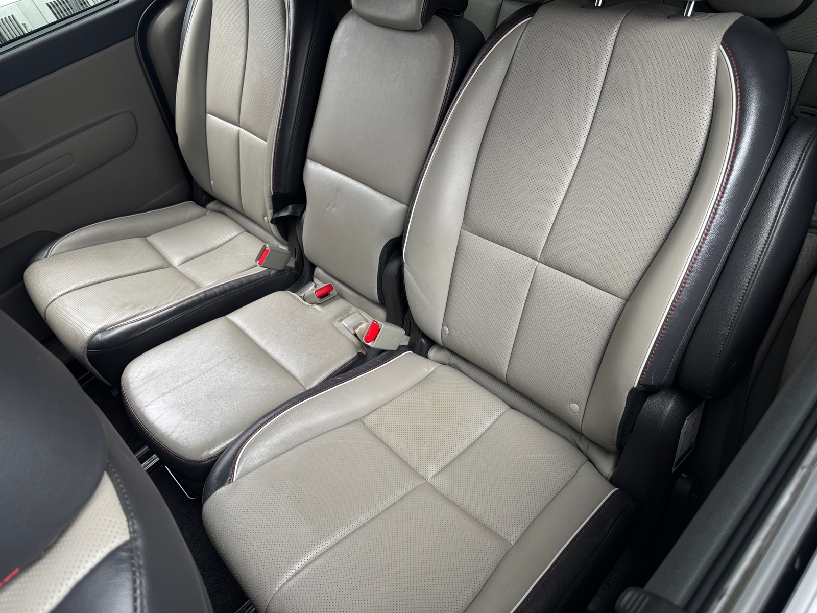 Thumbnail: 2017 Kia Sedona - 5