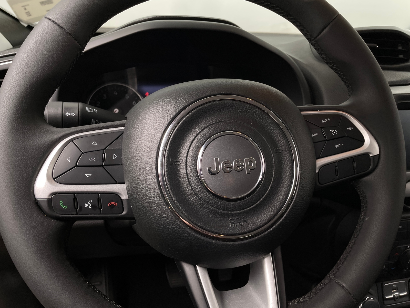 Thumbnail: 2021 Jeep Renegade - 5