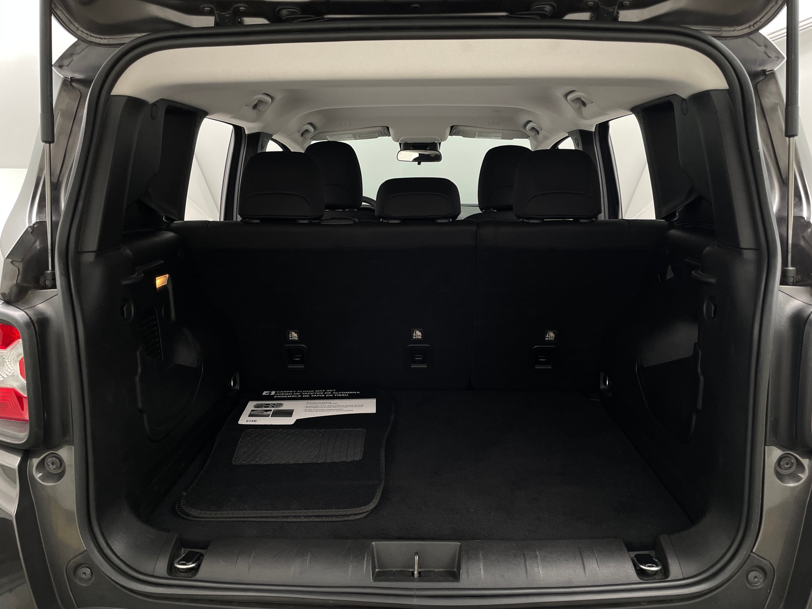 Thumbnail: 2021 Jeep Renegade - 7