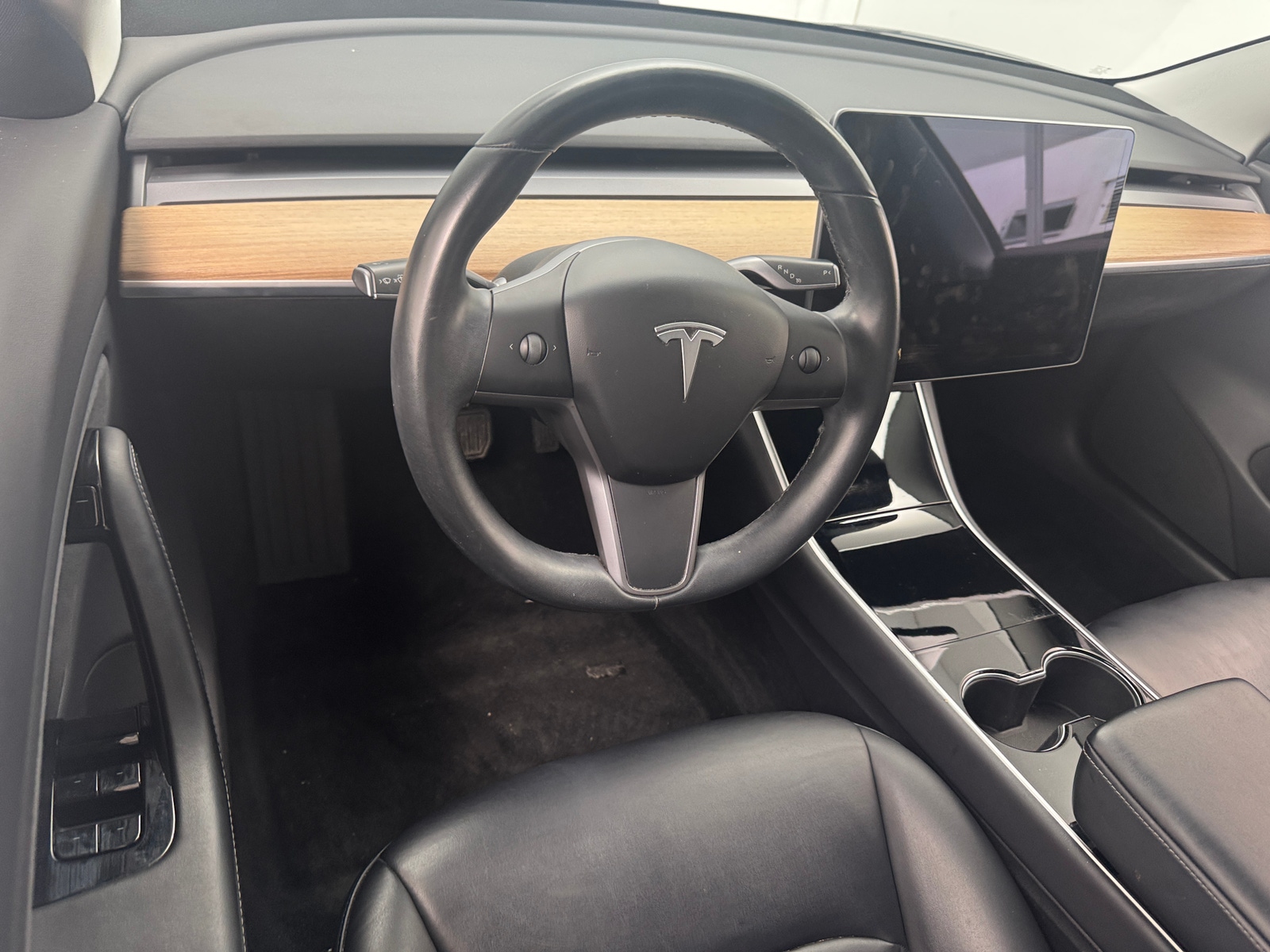 Thumbnail: 2019 Tesla Model 3 - 4