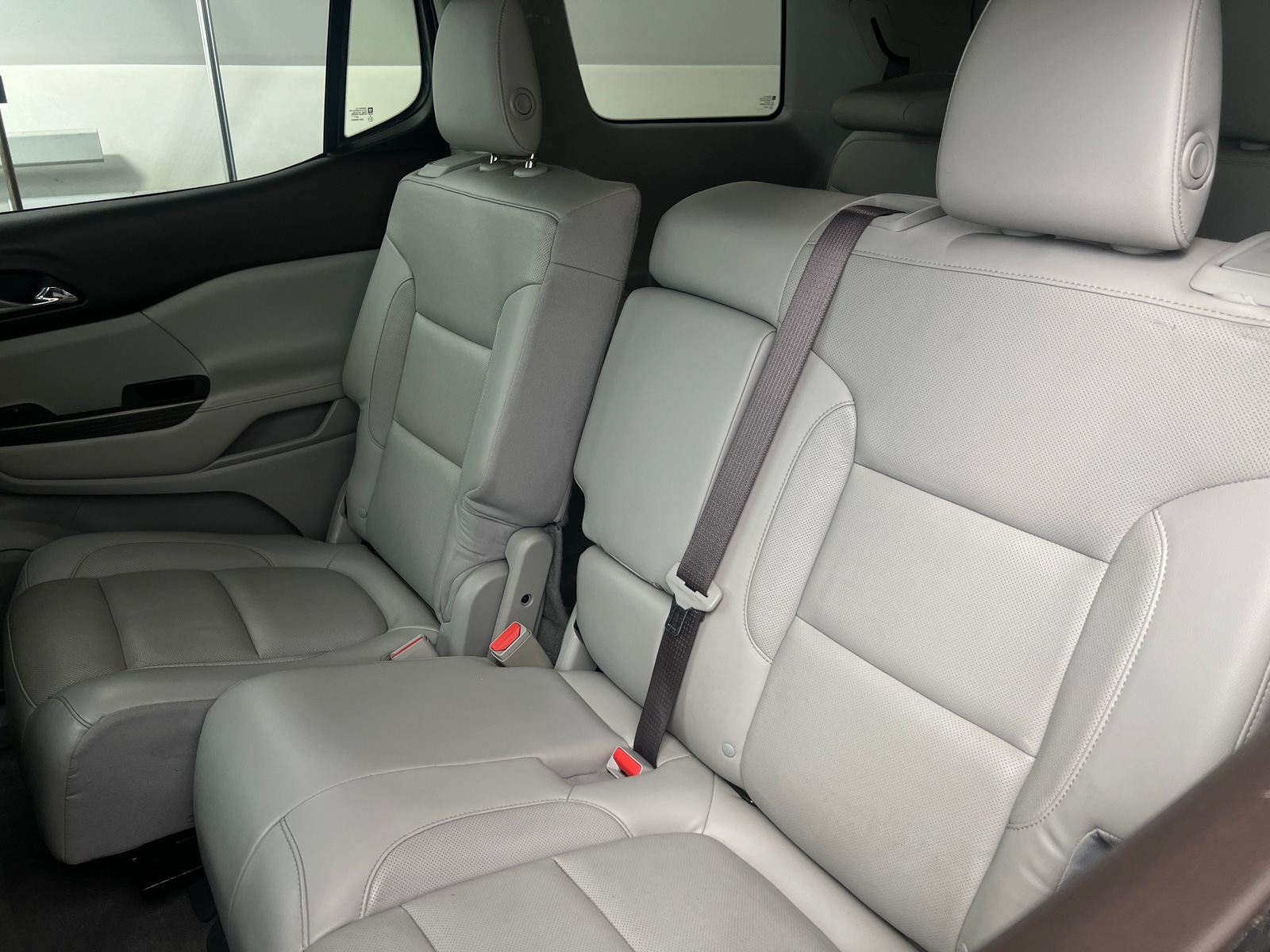 Thumbnail: 2017 GMC Acadia - 6