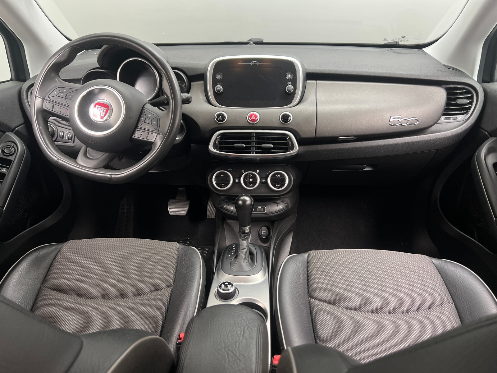 Thumbnail: 2018 Fiat 500X - 3