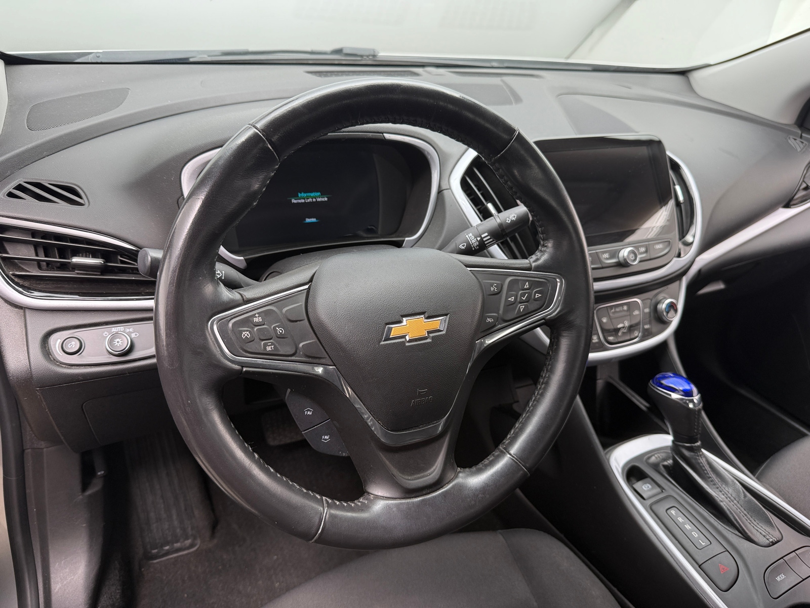 Thumbnail: 2017 Chevrolet Volt - 5