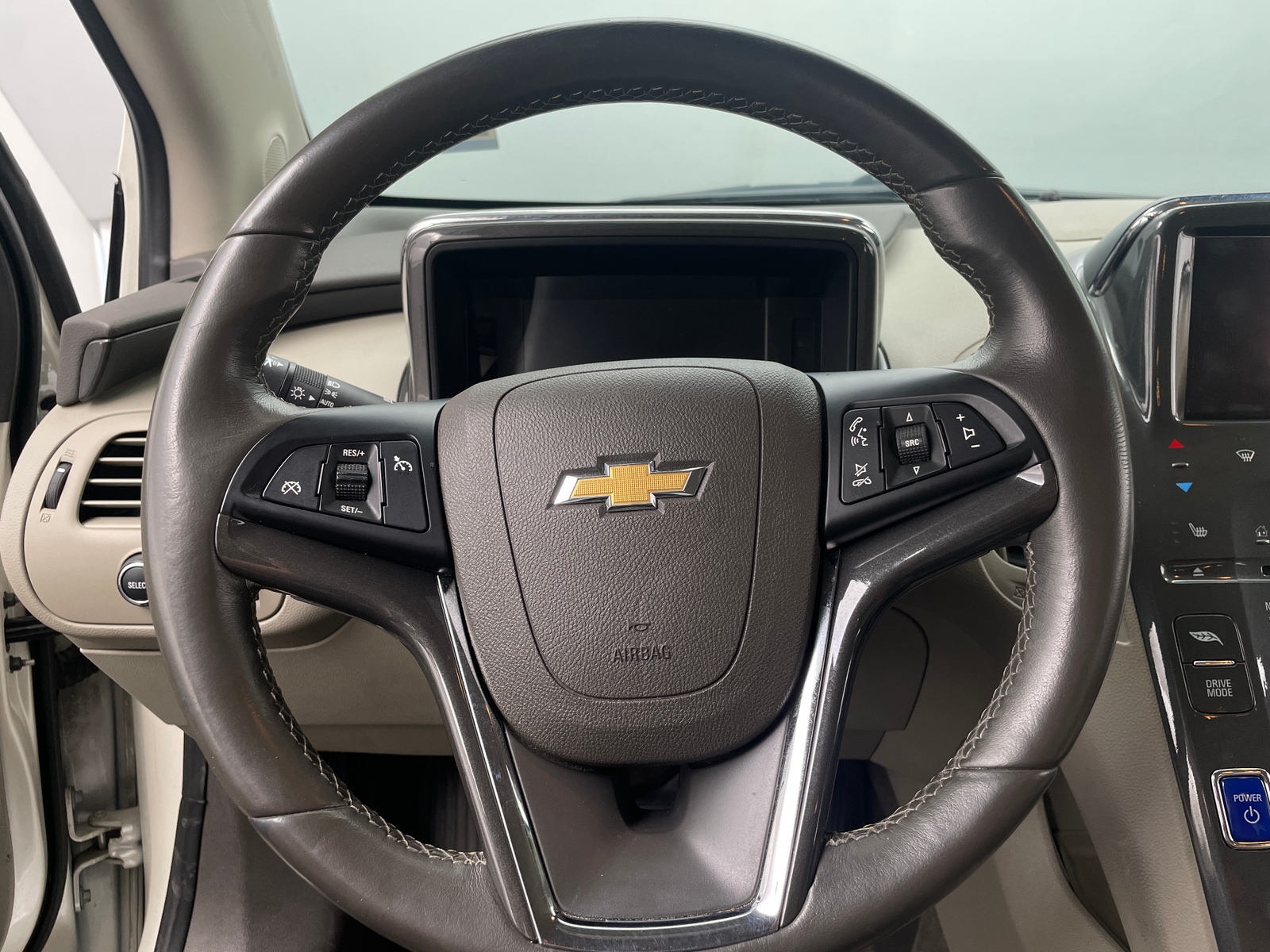 Thumbnail: 2013 Chevrolet Volt - 4