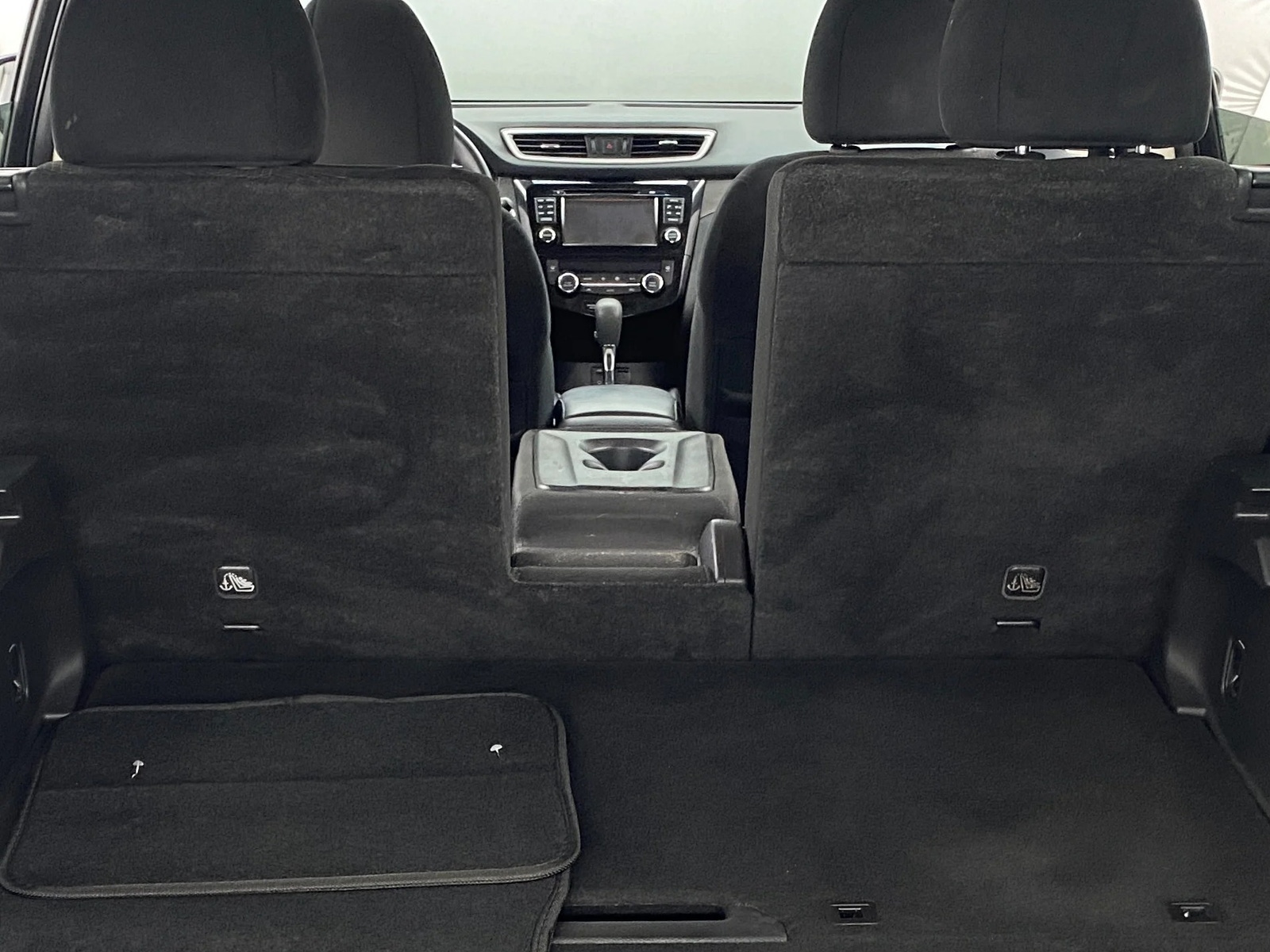 Thumbnail: 2016 Nissan Rogue - 7