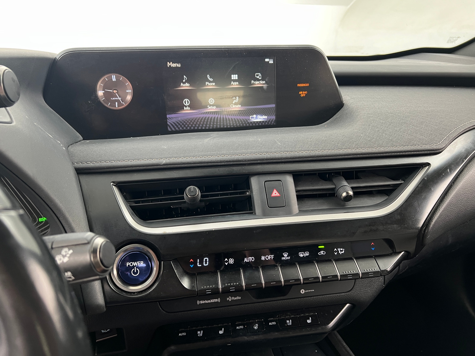 Thumbnail: 2019 Lexus UX - 4