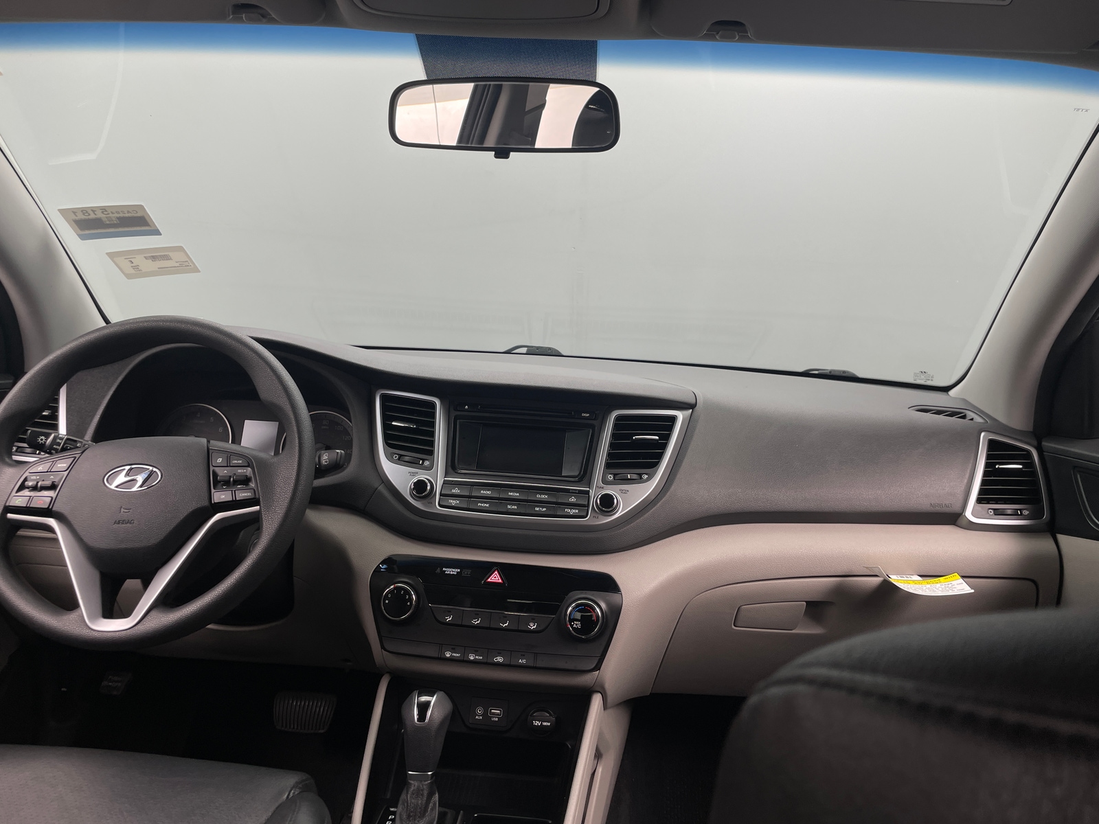 Thumbnail: 2017 Hyundai Tucson - 3