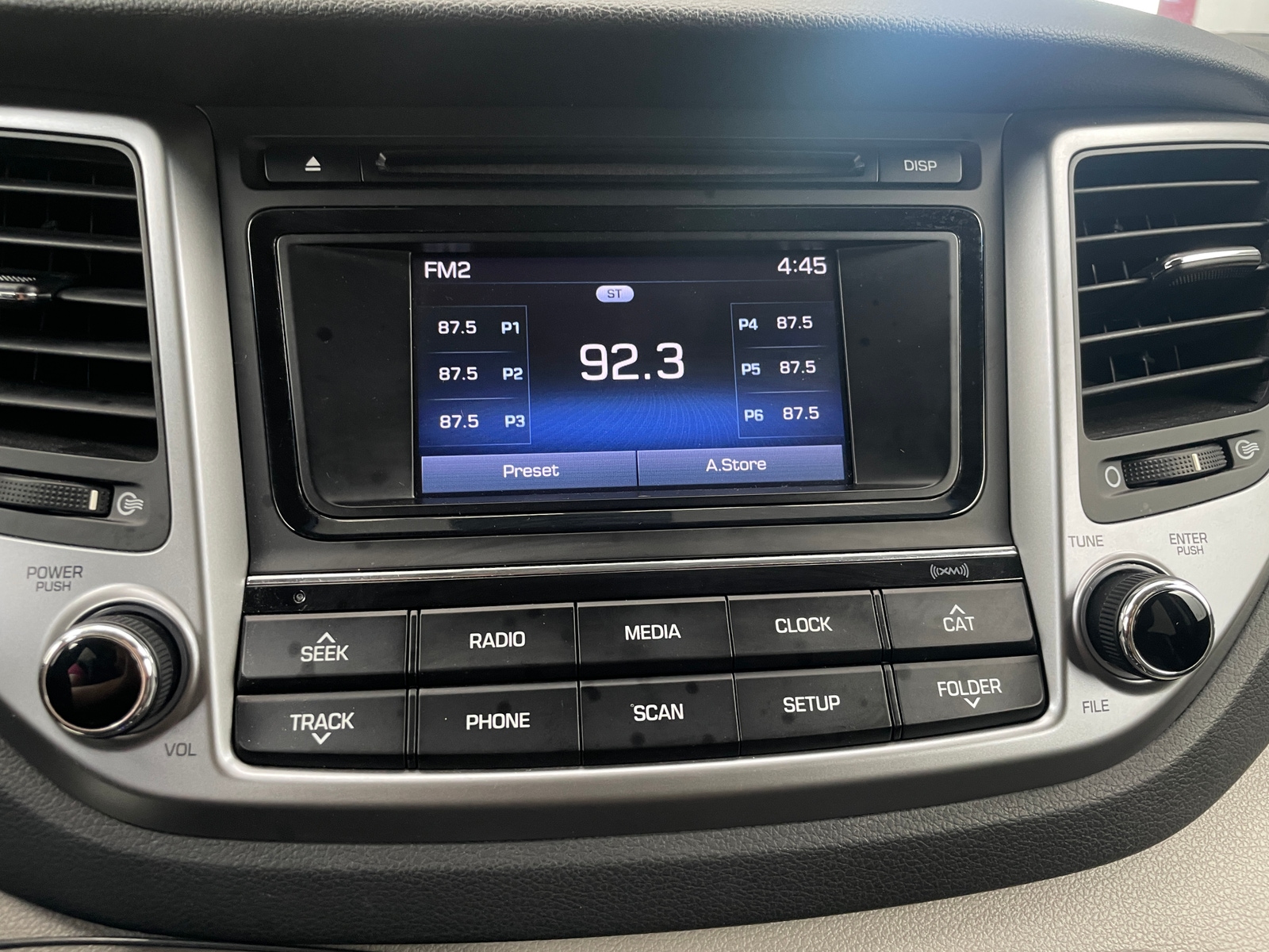 Thumbnail: 2017 Hyundai Tucson - 4