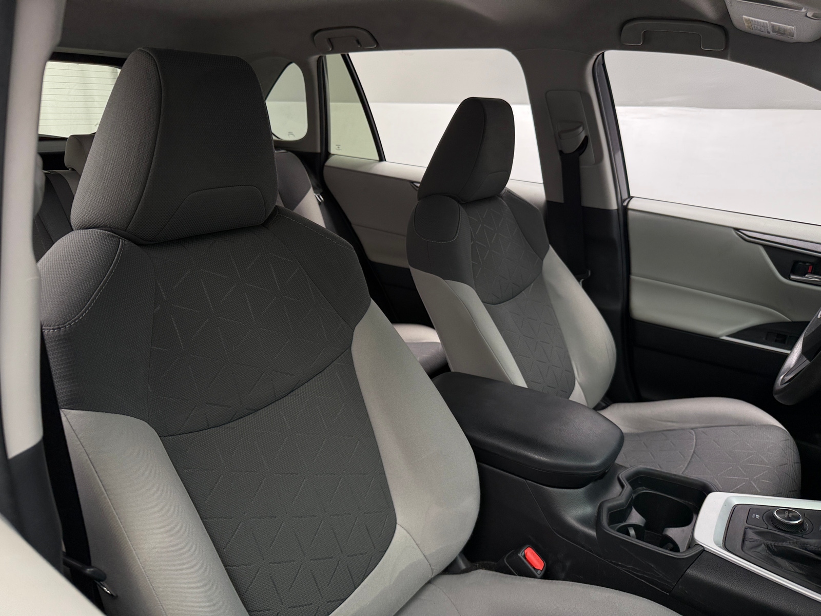 Thumbnail: 2020 Toyota RAV4 - 2