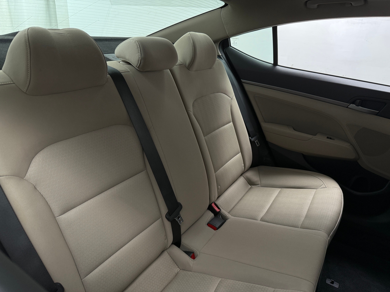 Thumbnail: 2017 Hyundai Elantra - 6