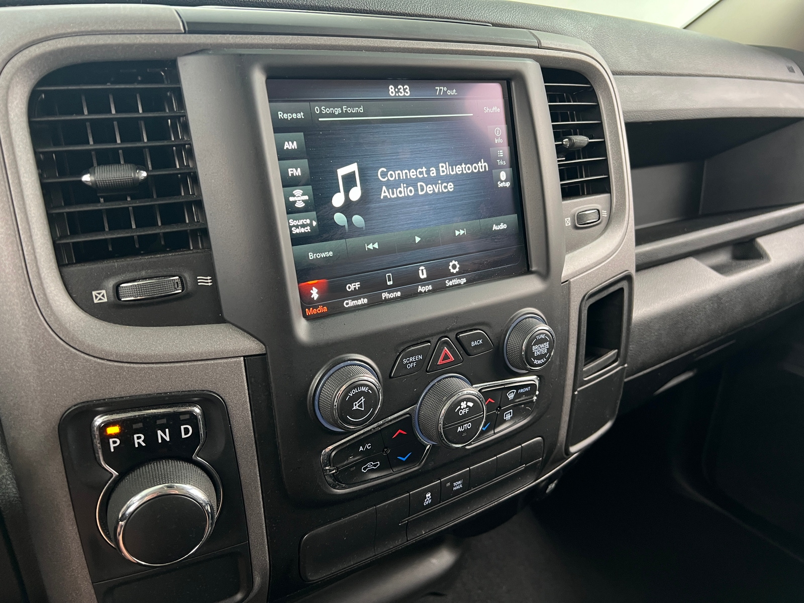 Thumbnail: 2021 RAM 1500 Classic - 4
