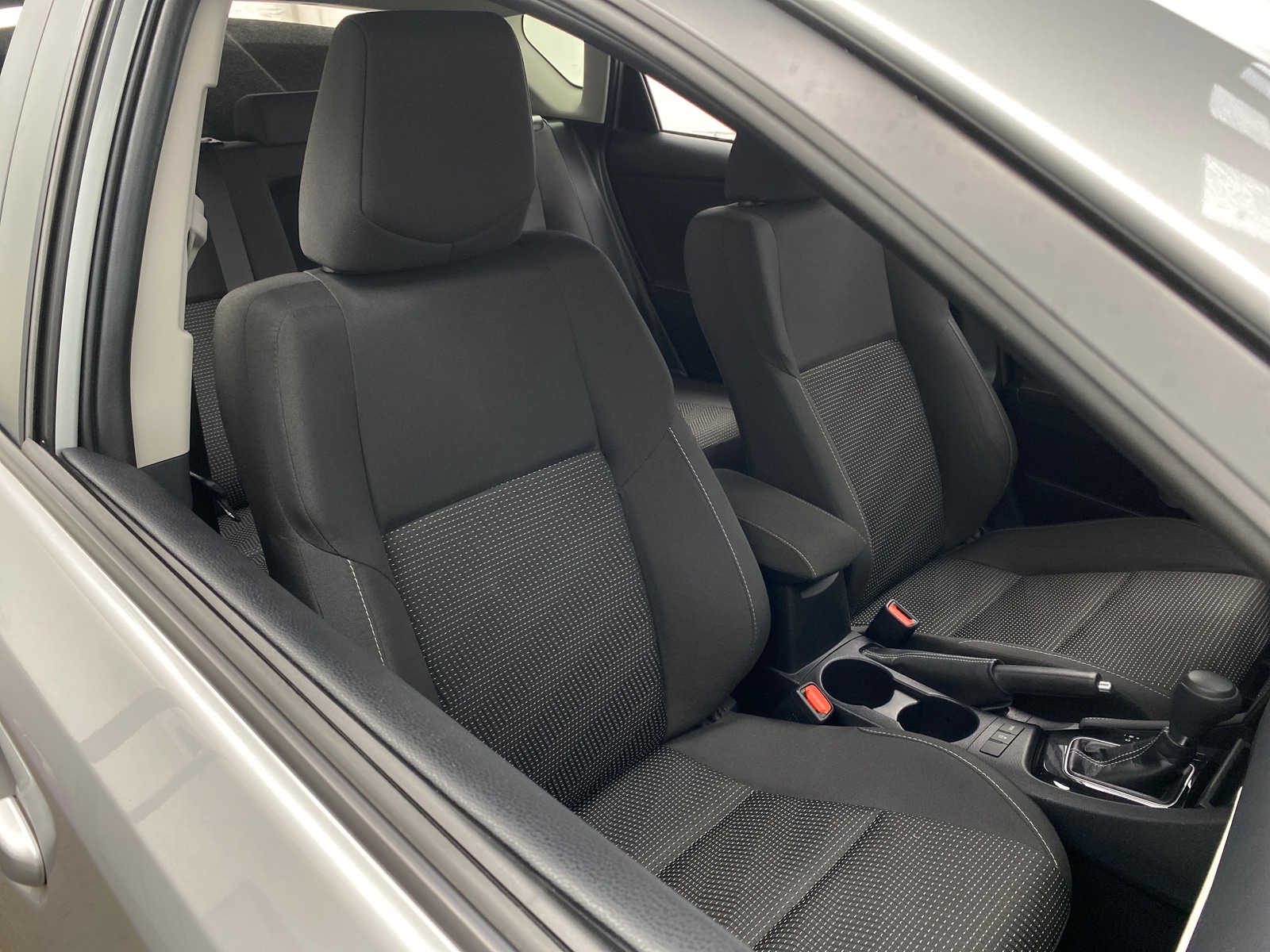 Thumbnail: 2018 Toyota Corolla iM - 2