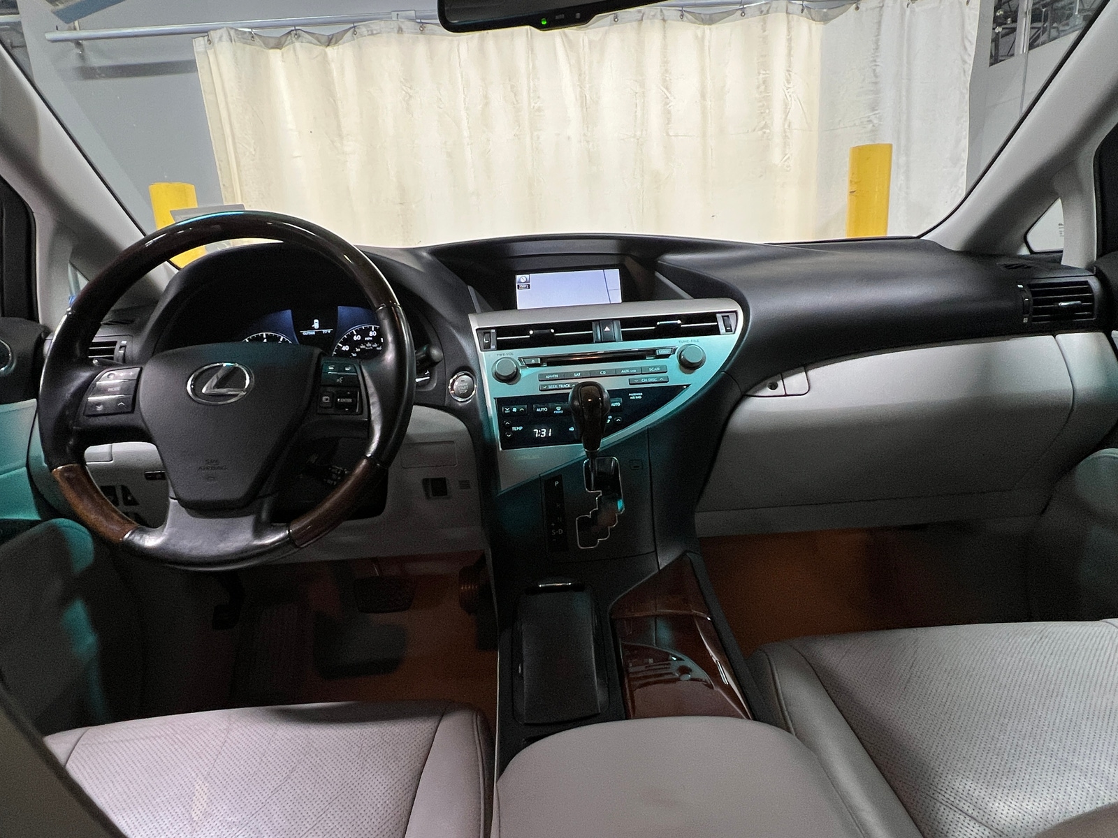 Thumbnail: 2010 Lexus RX - 3