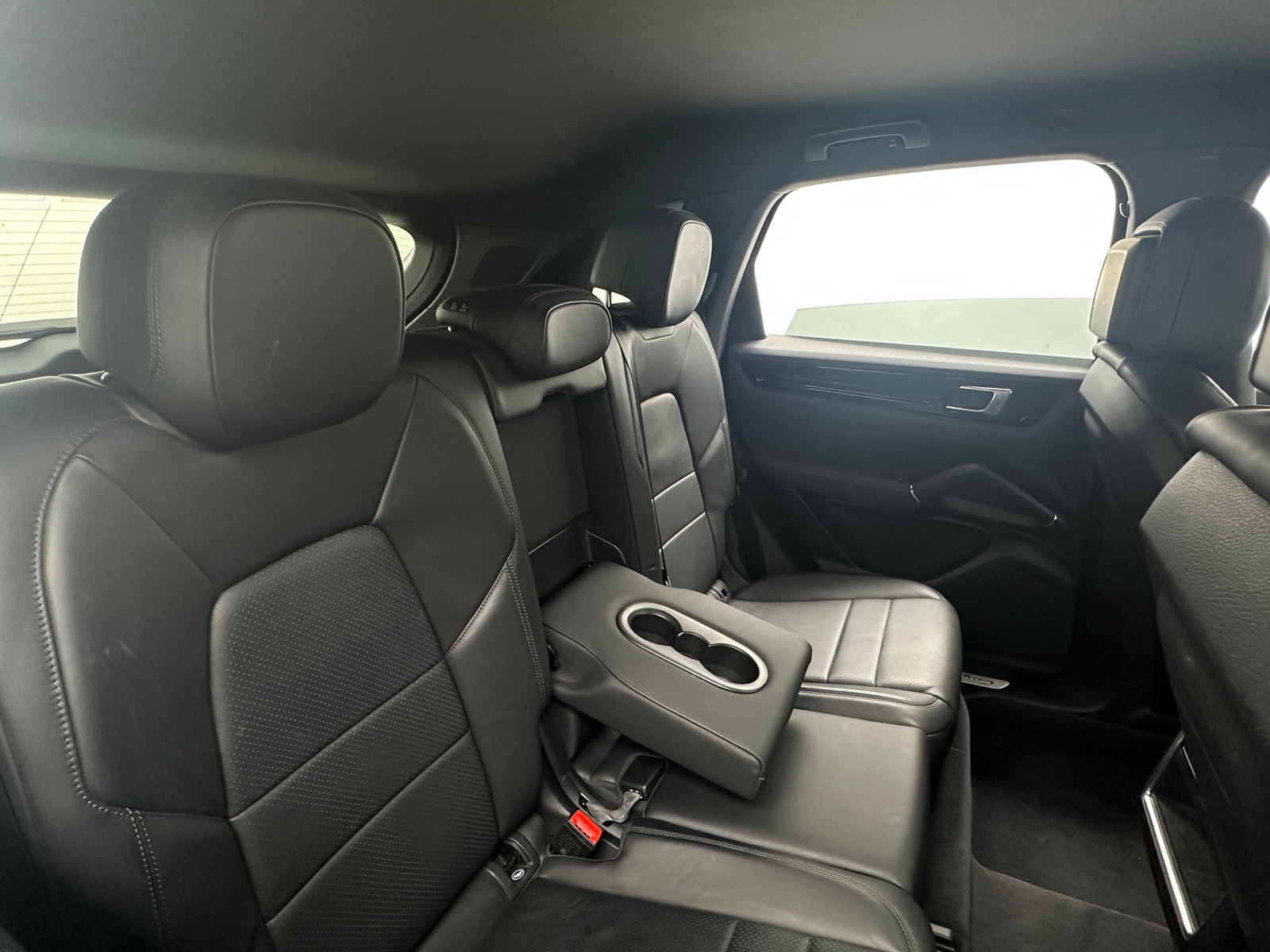 Thumbnail: 2019 Porsche Cayenne - 5