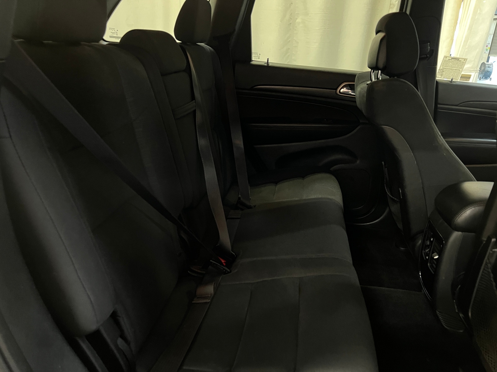 Thumbnail: 2015 Jeep Grand Cherokee - 6