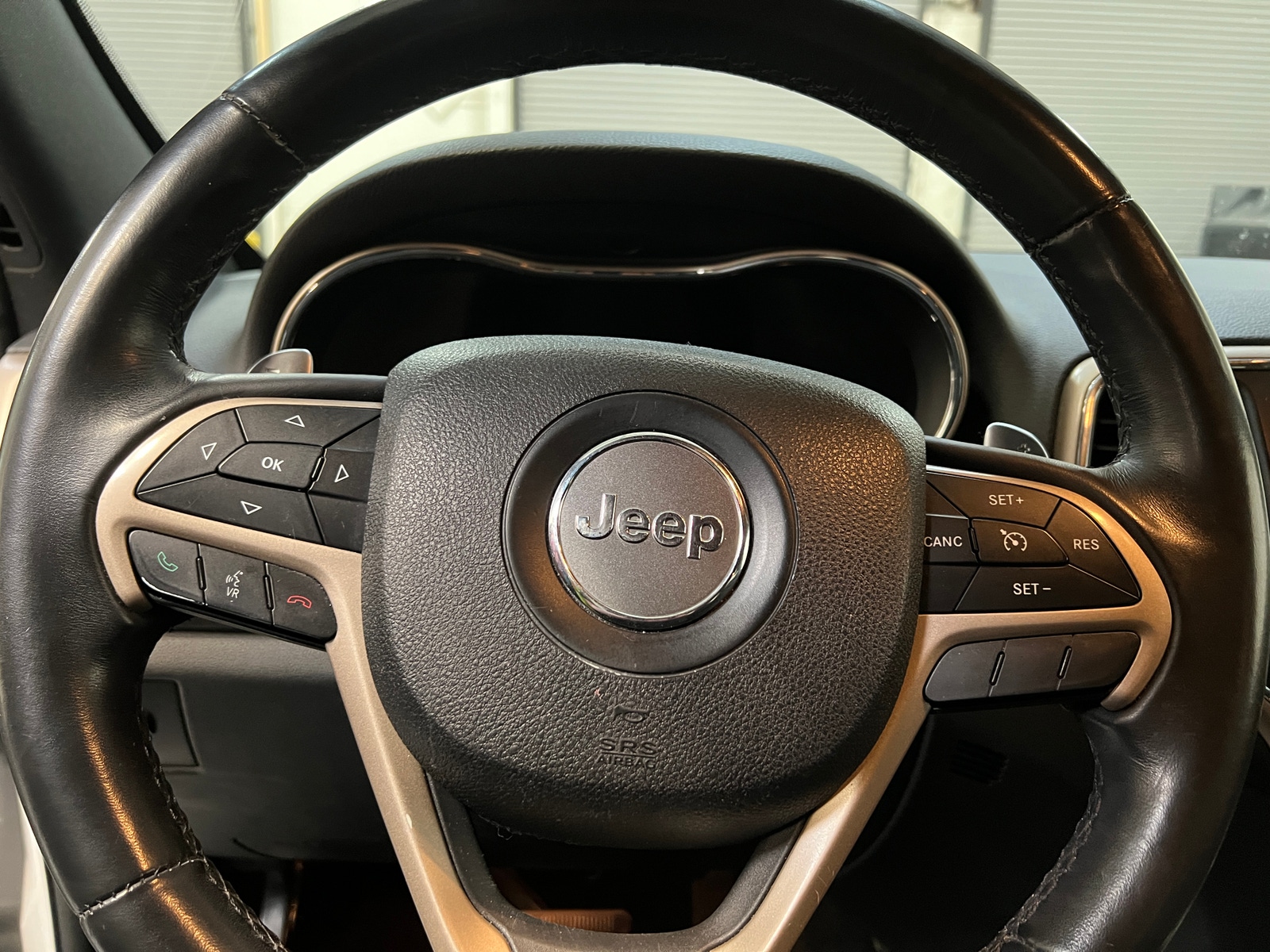 Thumbnail: 2015 Jeep Grand Cherokee - 5