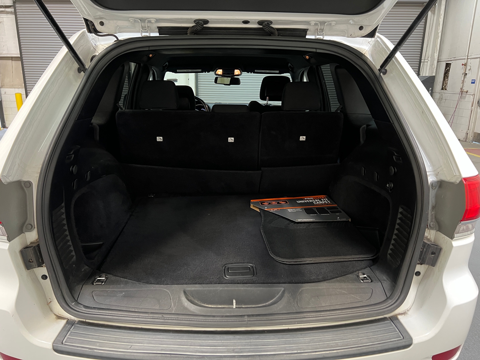 Thumbnail: 2015 Jeep Grand Cherokee - 7