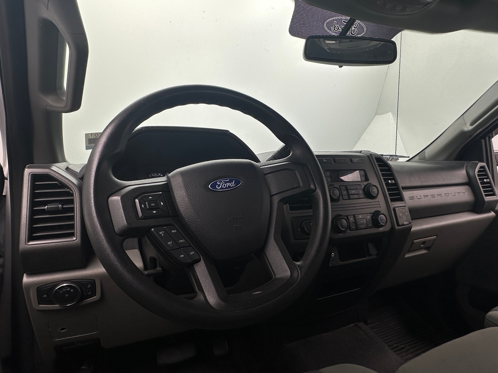 Thumbnail: 2019 Ford Econoline - 5