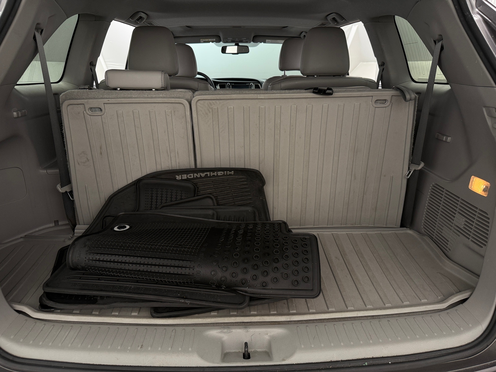 Thumbnail: 2016 Toyota Highlander - 6