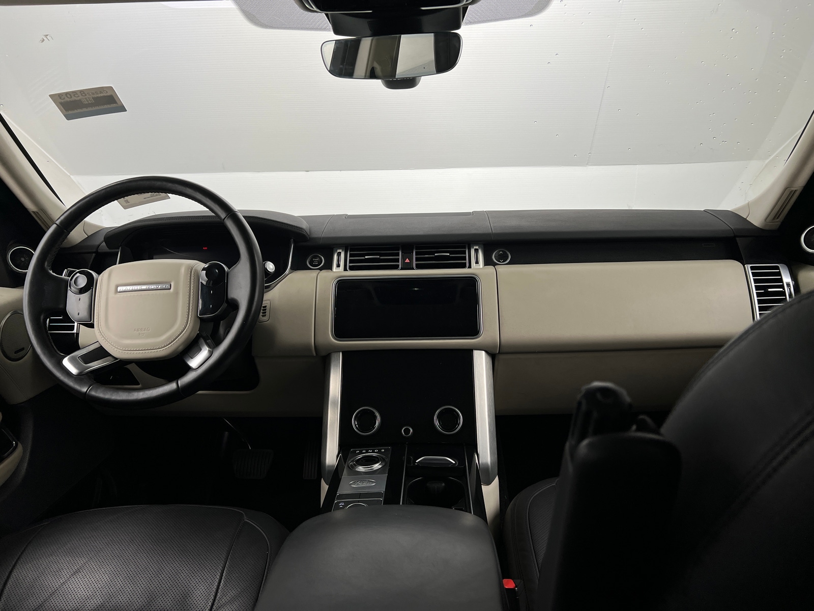Thumbnail: 2019 Land Rover Range Rover - 2