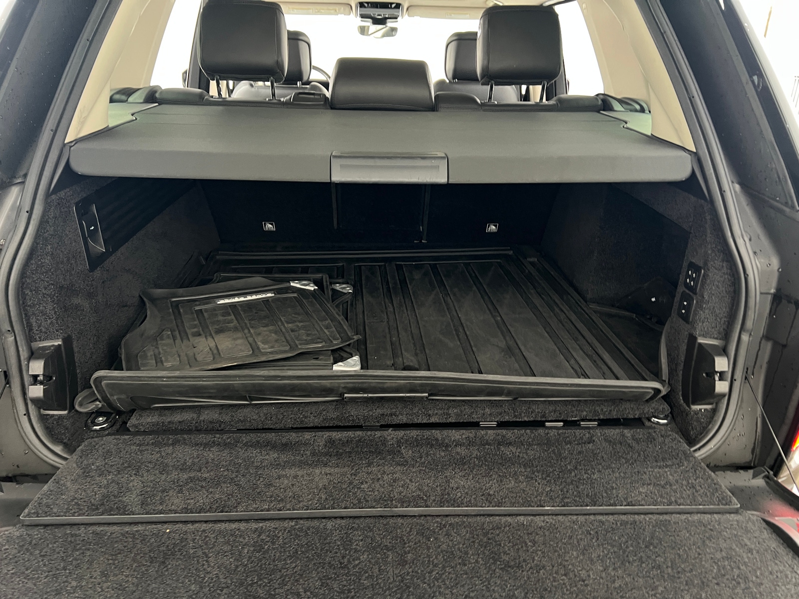 Thumbnail: 2019 Land Rover Range Rover - 6