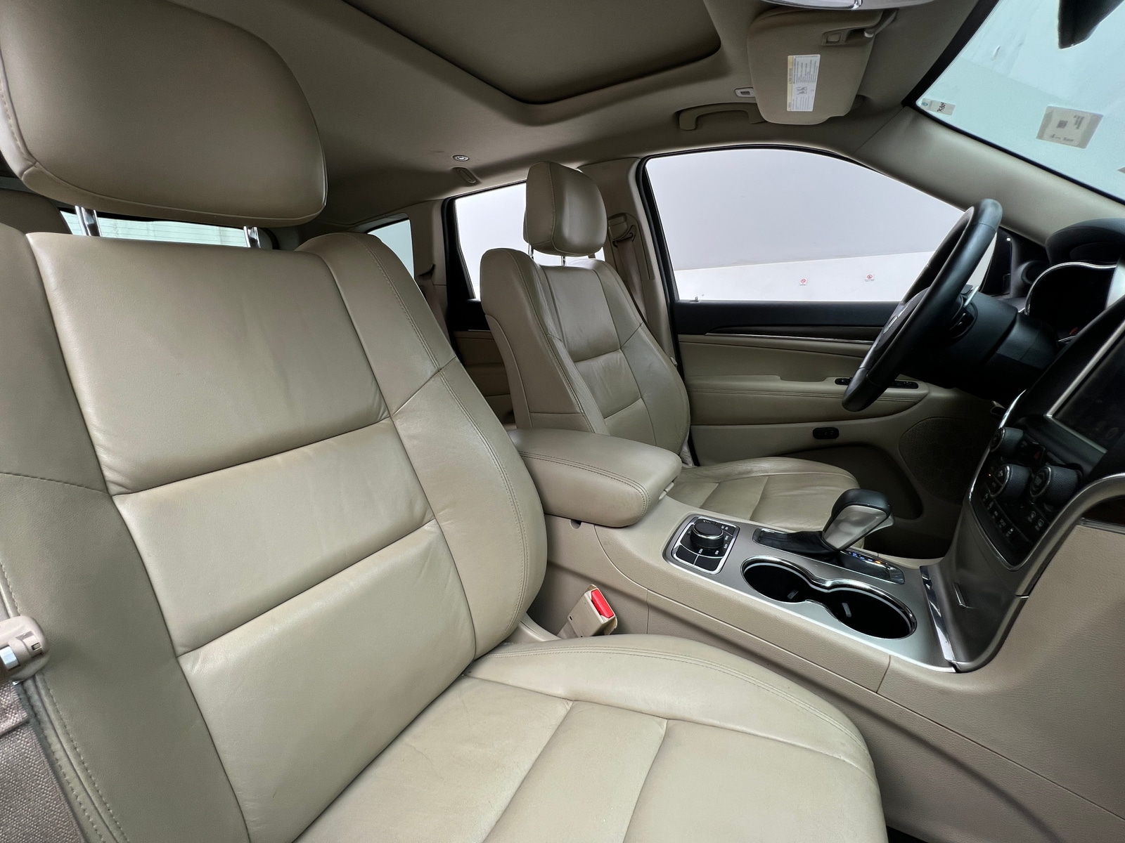 Thumbnail: 2017 Jeep Grand Cherokee - 2